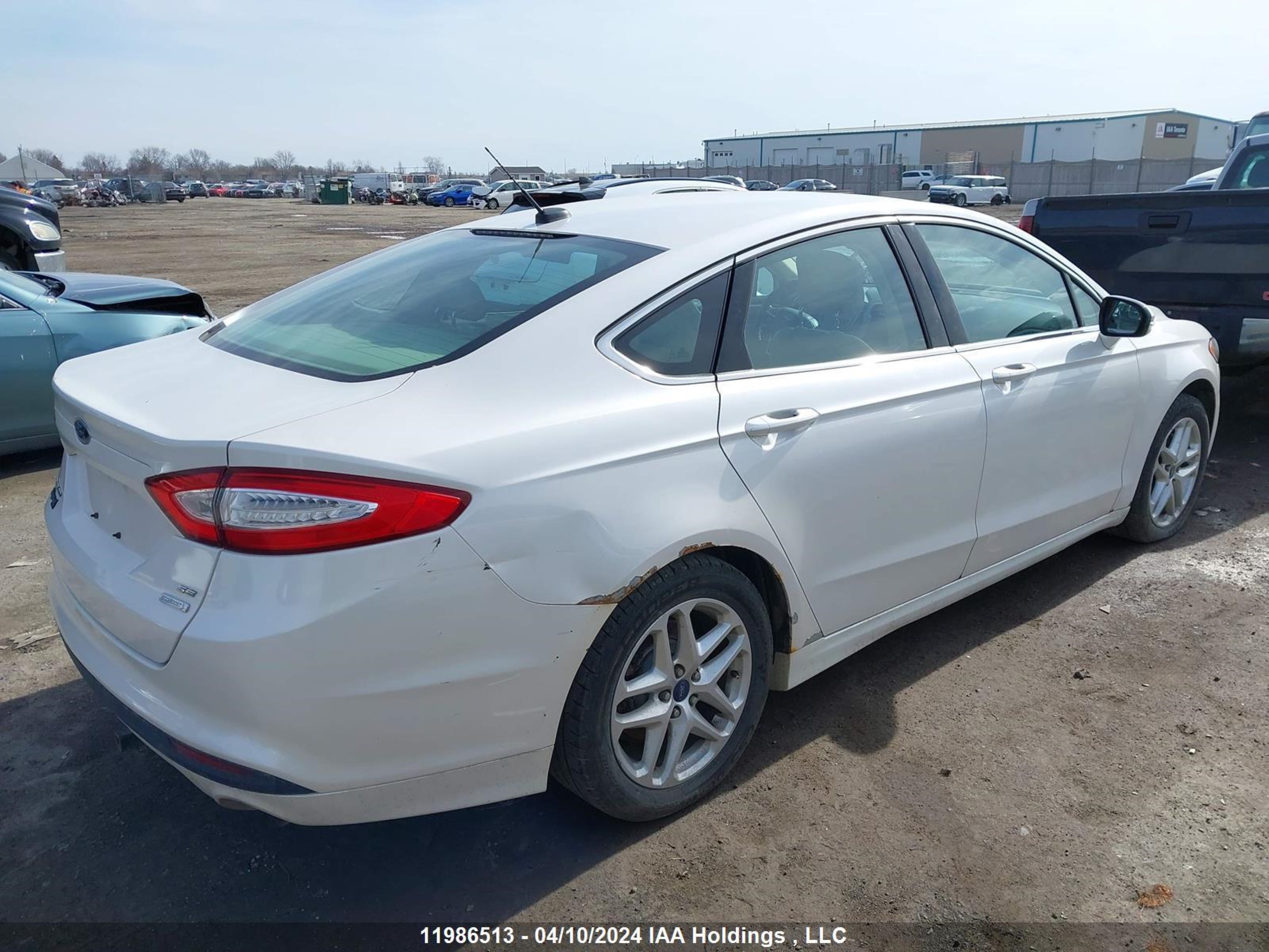 Photo 3 VIN: 3FA6P0HR2DR145383 - FORD FUSION 