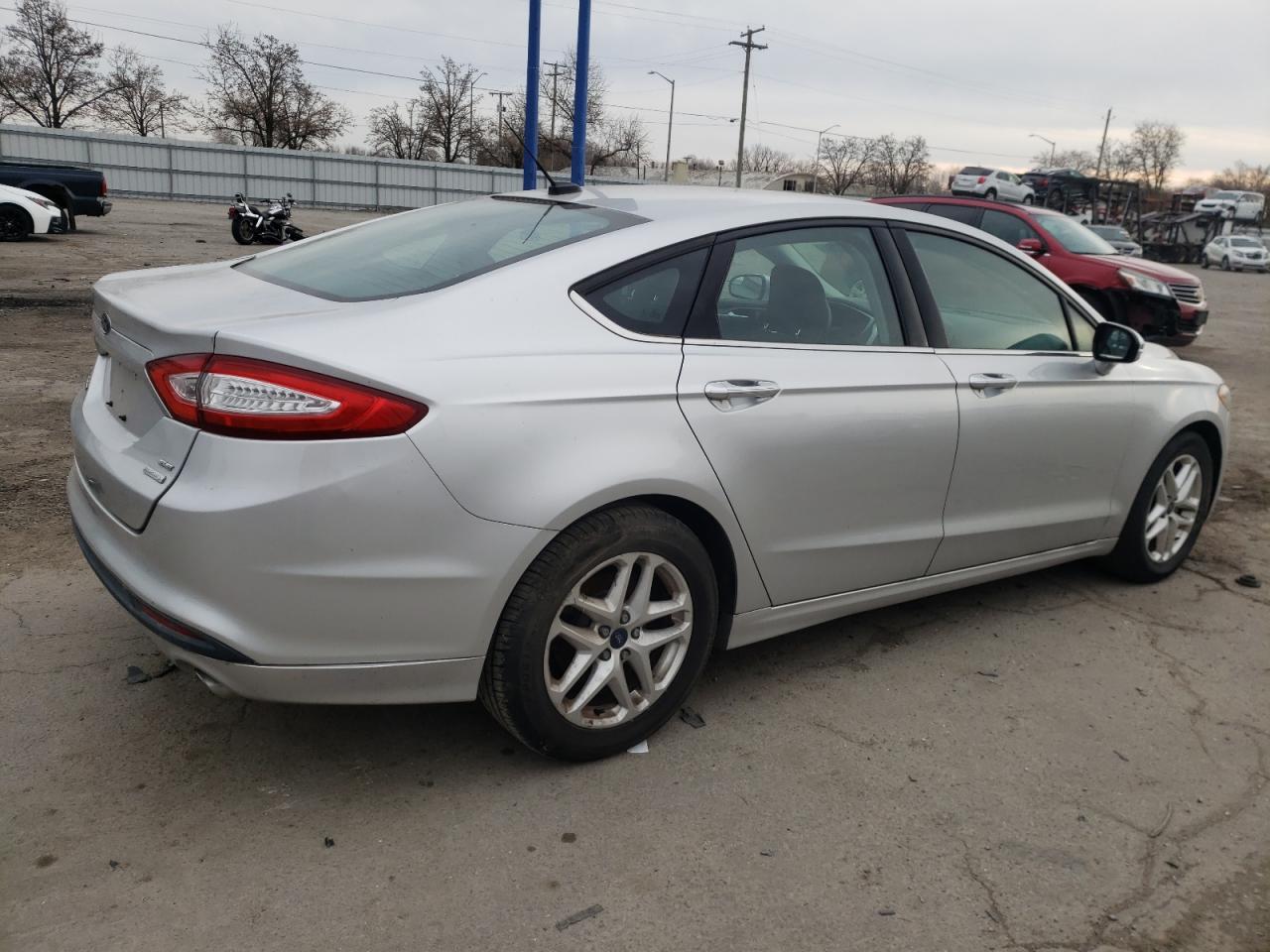 Photo 2 VIN: 3FA6P0HR2DR304614 - FORD FUSION 