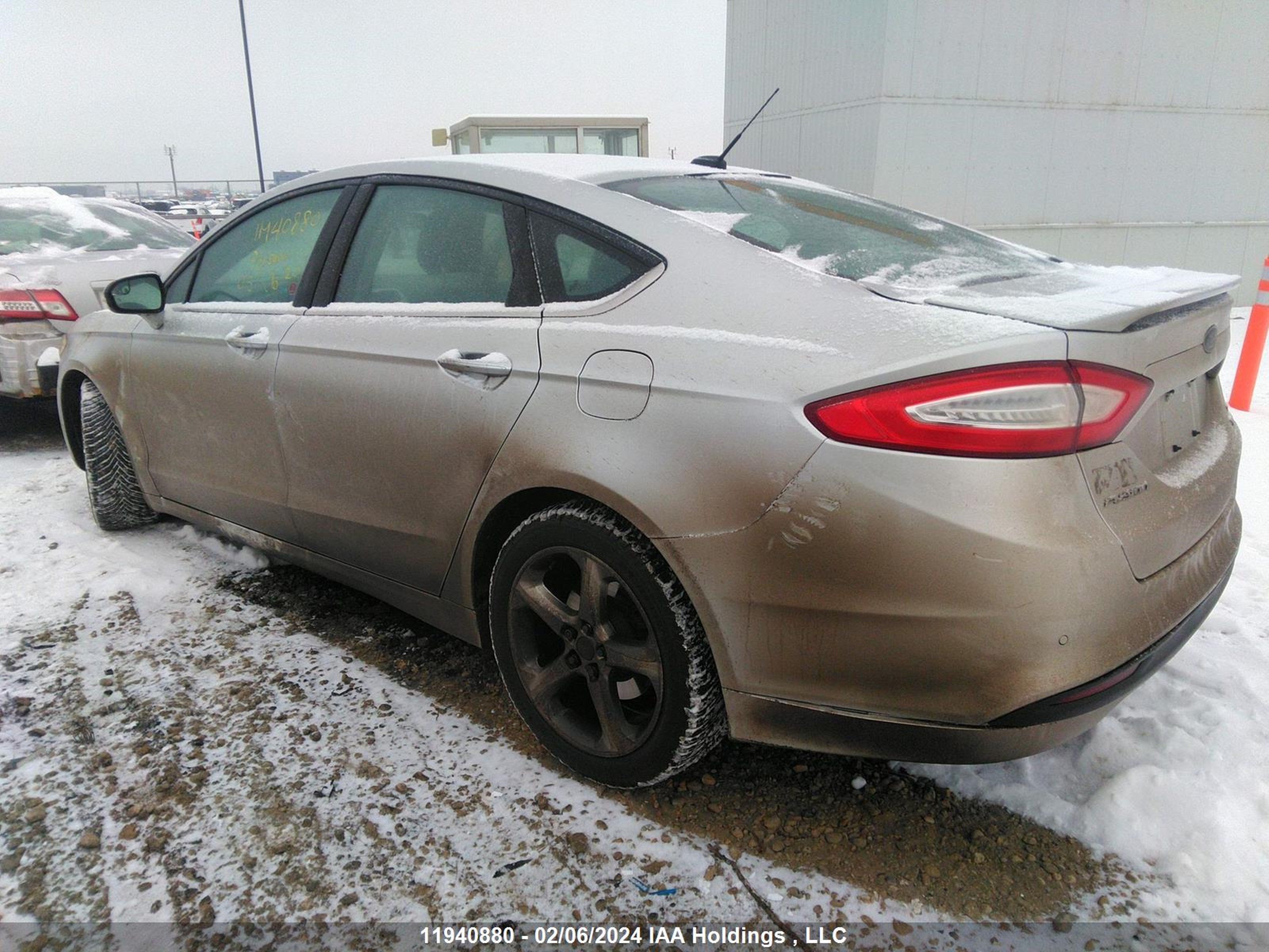 Photo 2 VIN: 3FA6P0HR3DR315041 - FORD FUSION 