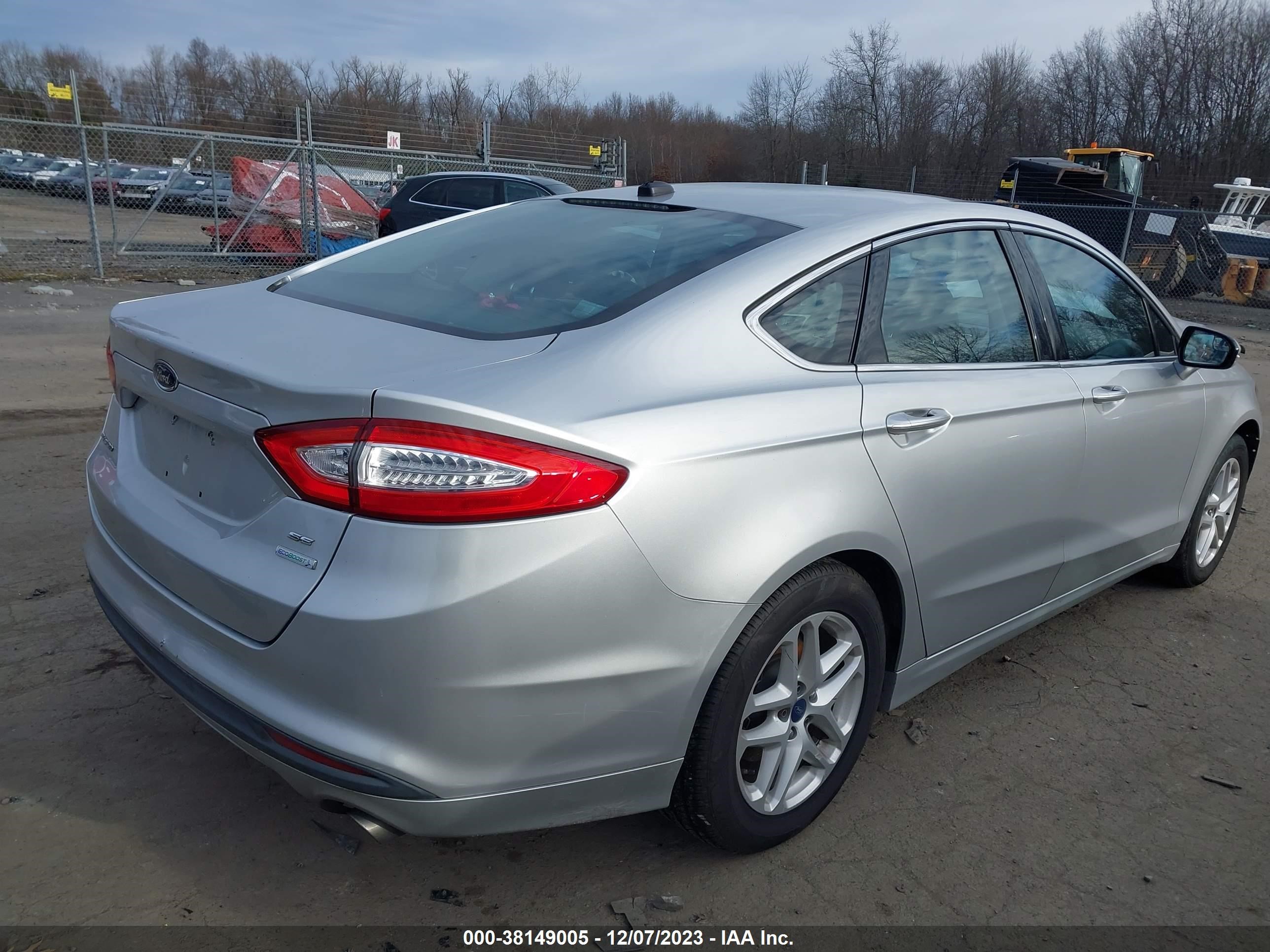 Photo 3 VIN: 3FA6P0HR4DR347867 - FORD FUSION 