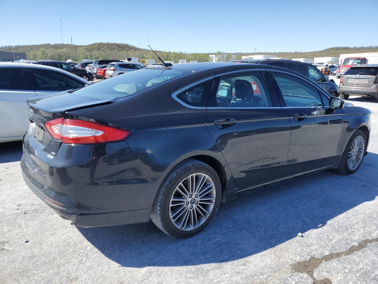 Photo 2 VIN: 3FA6P0HR5DR377475 - FORD FUSION 