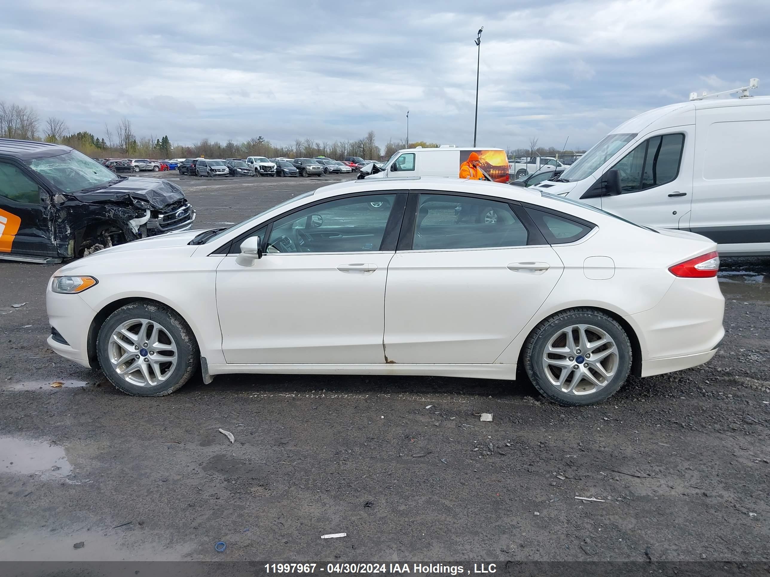 Photo 13 VIN: 3FA6P0HR6DR223695 - FORD FUSION 