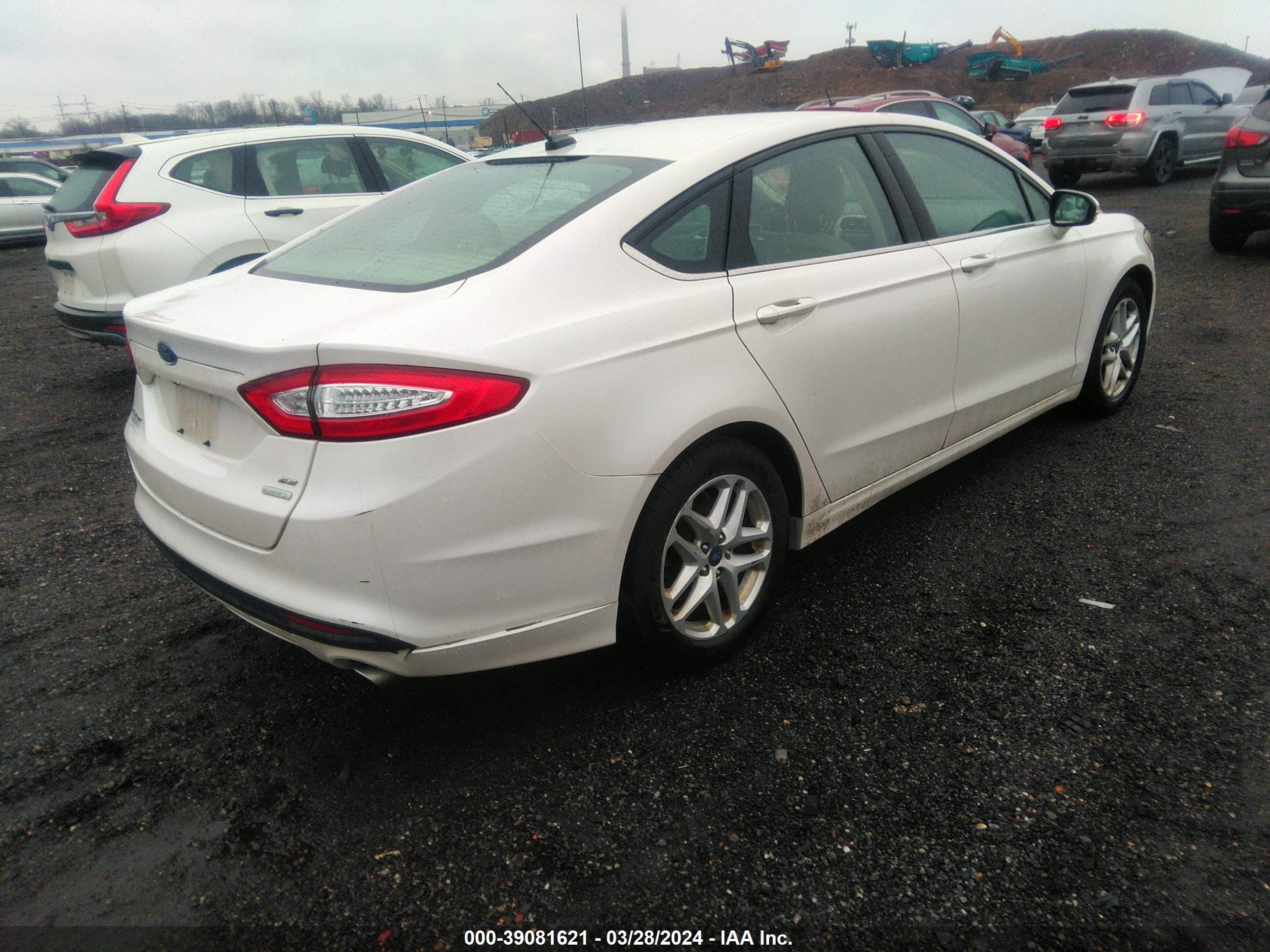 Photo 3 VIN: 3FA6P0HR7DR338113 - FORD FUSION 