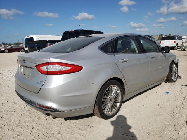 Photo 2 VIN: 3FA6P0HRXDR224784 - FORD FUSION SE 