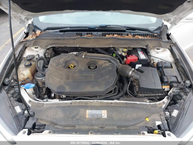 Photo 9 VIN: 3FA6P0K93FR177285 - FORD FUSION 