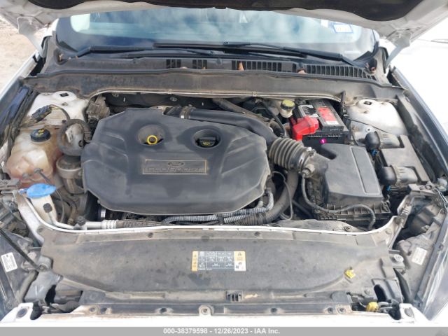 Photo 9 VIN: 3FA6P0K94GR343864 - FORD FUSION 