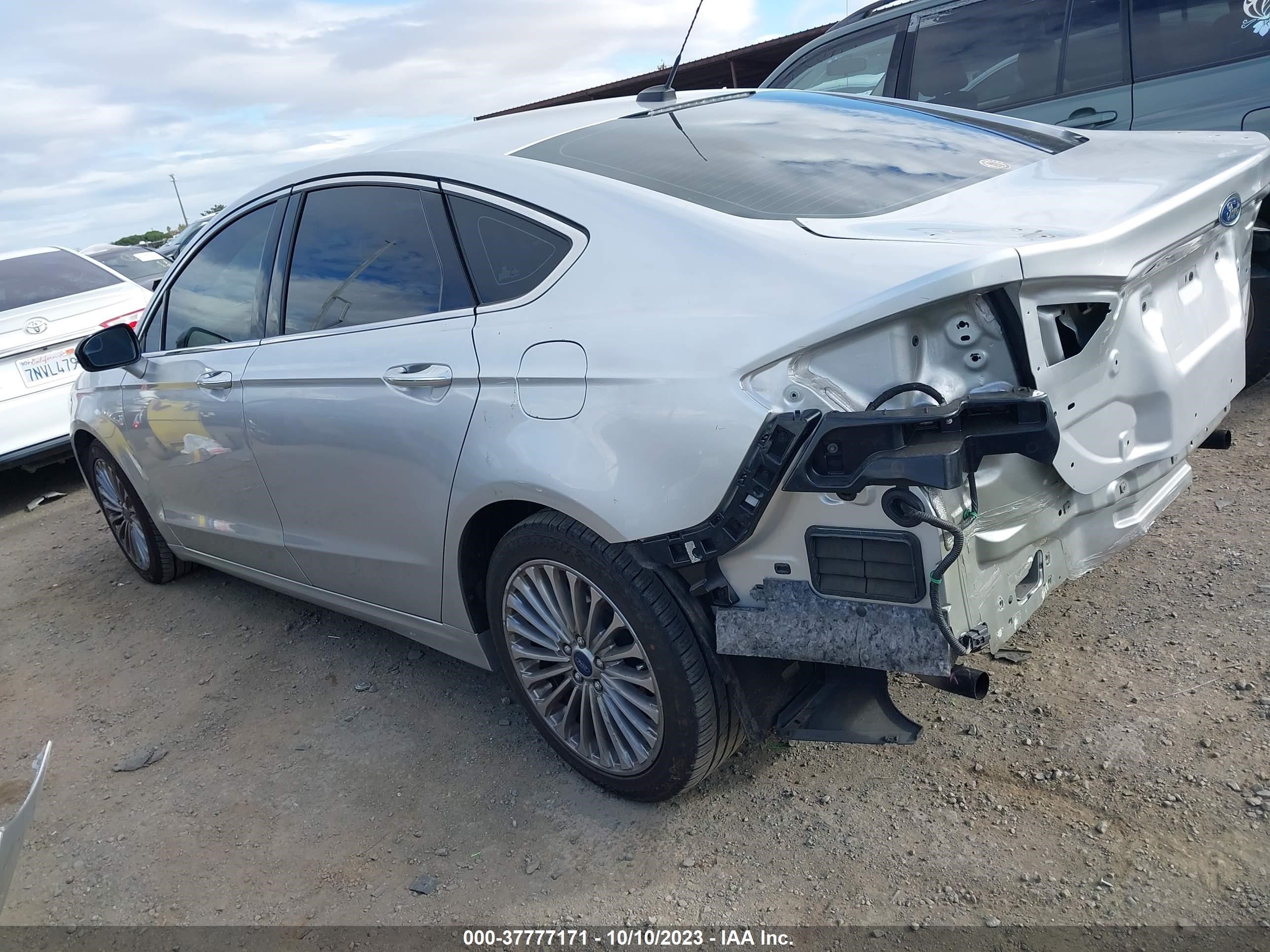 Photo 2 VIN: 3FA6P0K95GR207064 - FORD FUSION 