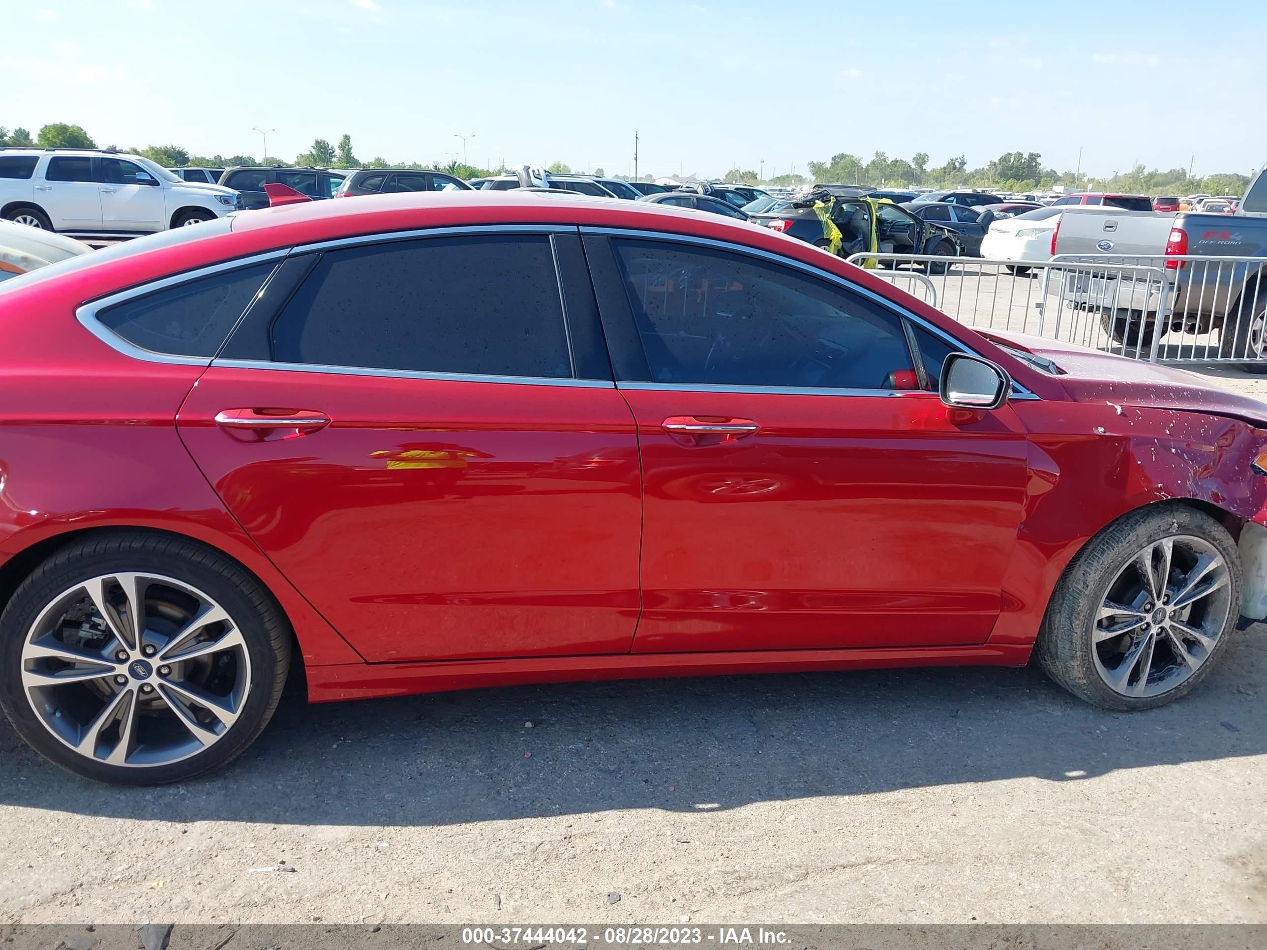 Photo 12 VIN: 3FA6P0K95LR113681 - FORD FUSION 