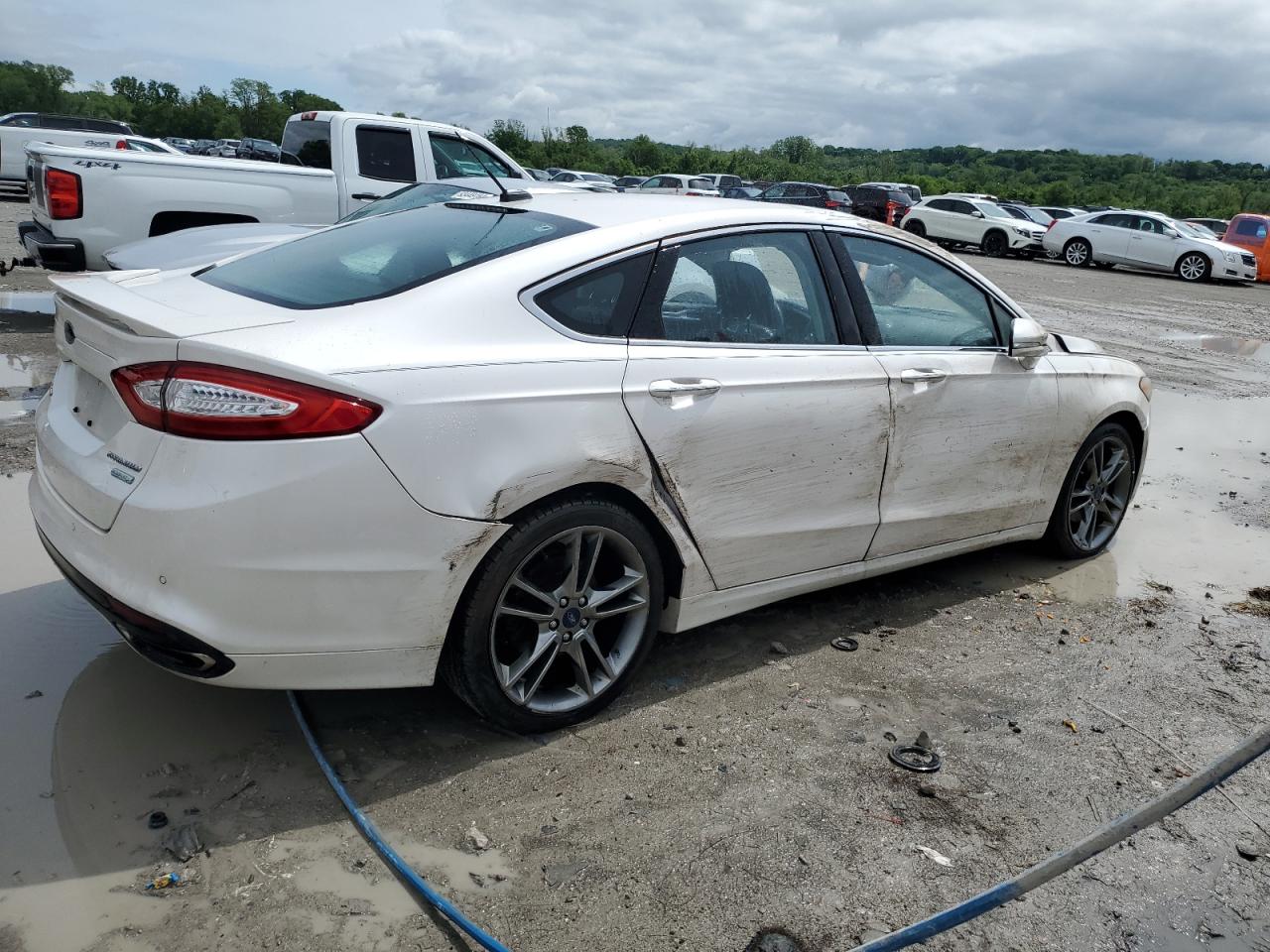 Photo 2 VIN: 3FA6P0K96FR126668 - FORD FUSION 