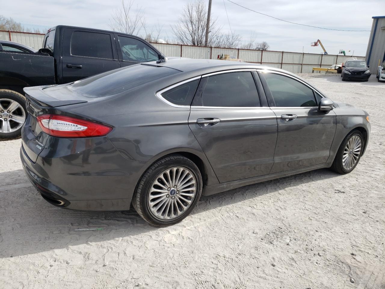 Photo 2 VIN: 3FA6P0K96GR109404 - FORD FUSION 