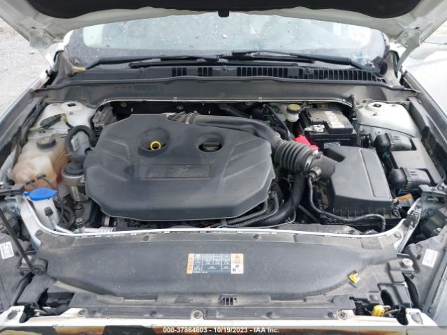 Photo 9 VIN: 3FA6P0K97GR320031 - FORD FUSION 