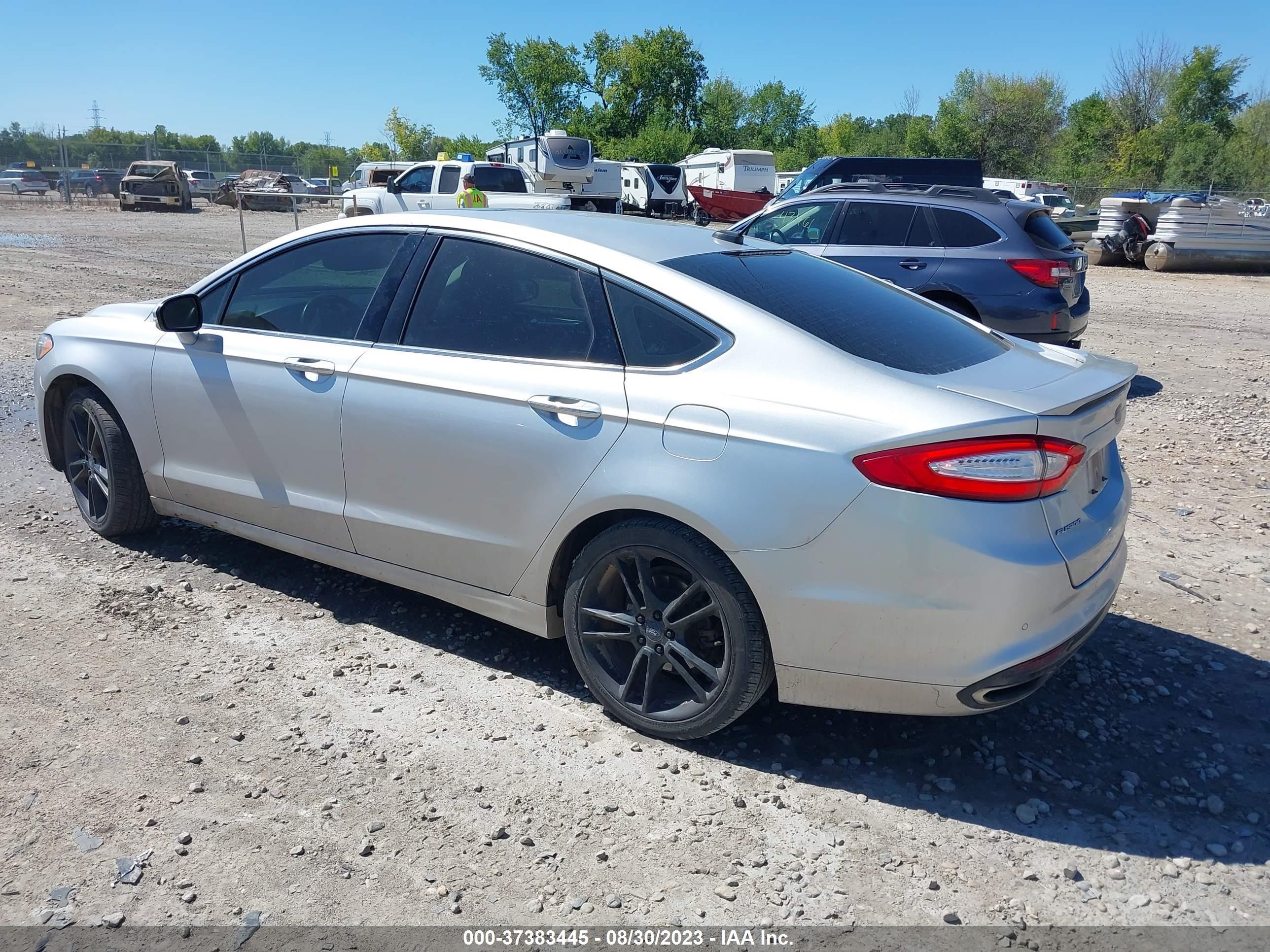 Photo 2 VIN: 3FA6P0K98DR232312 - FORD FUSION 