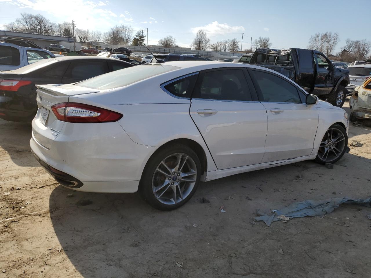 Photo 2 VIN: 3FA6P0K98FR104672 - FORD FUSION 