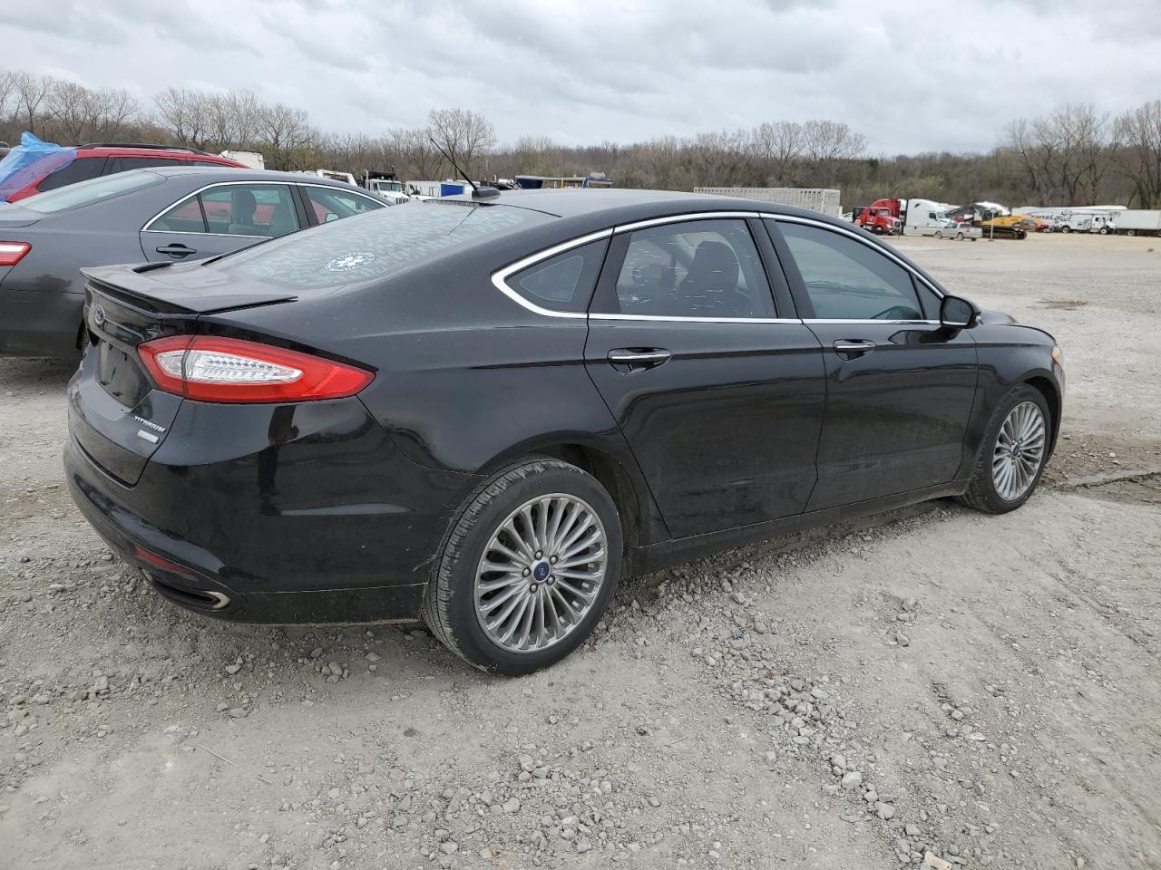 Photo 2 VIN: 3FA6P0K98GR361588 - FORD FUSION 