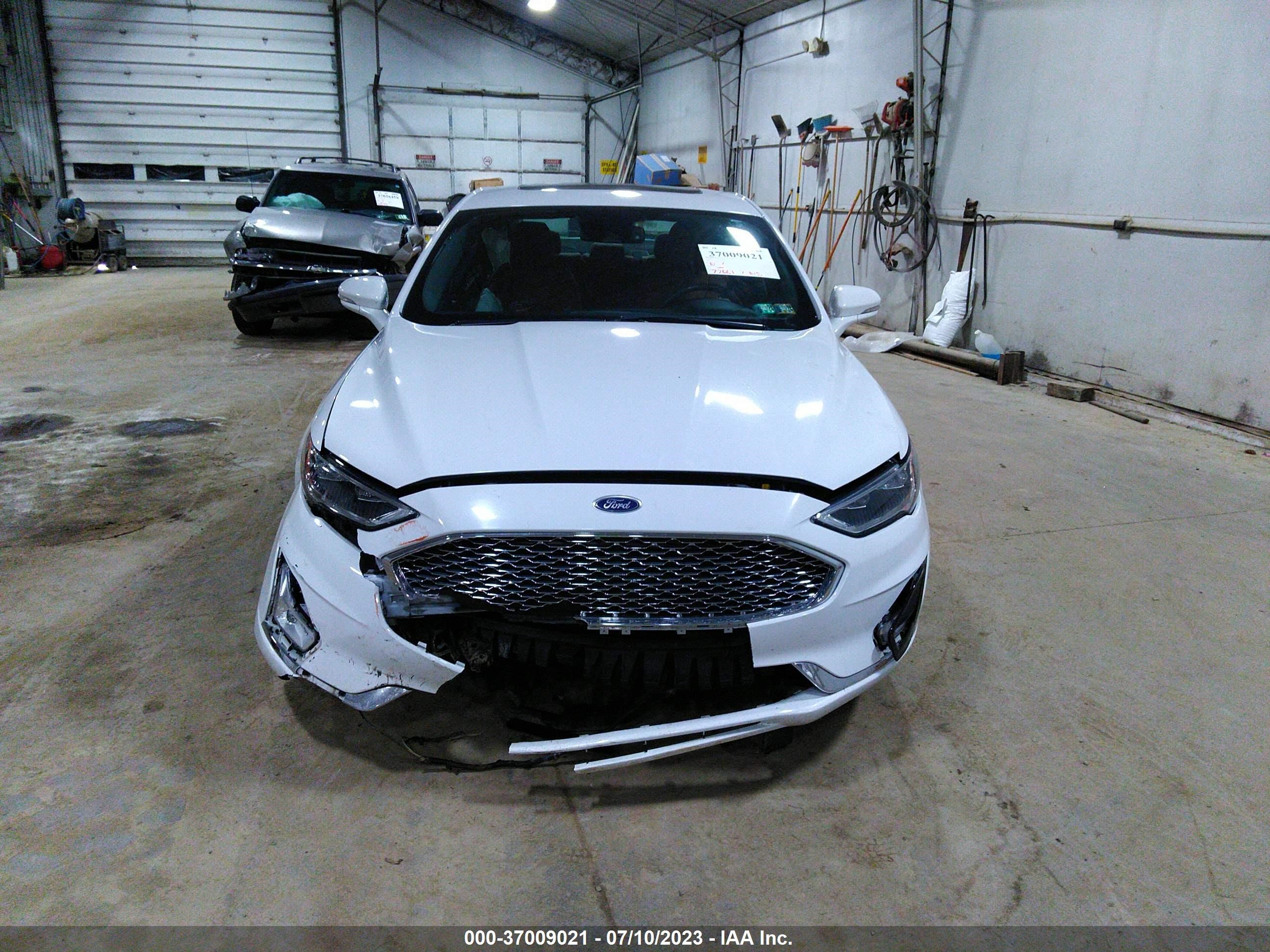 Photo 11 VIN: 3FA6P0K98LR137439 - FORD FUSION 