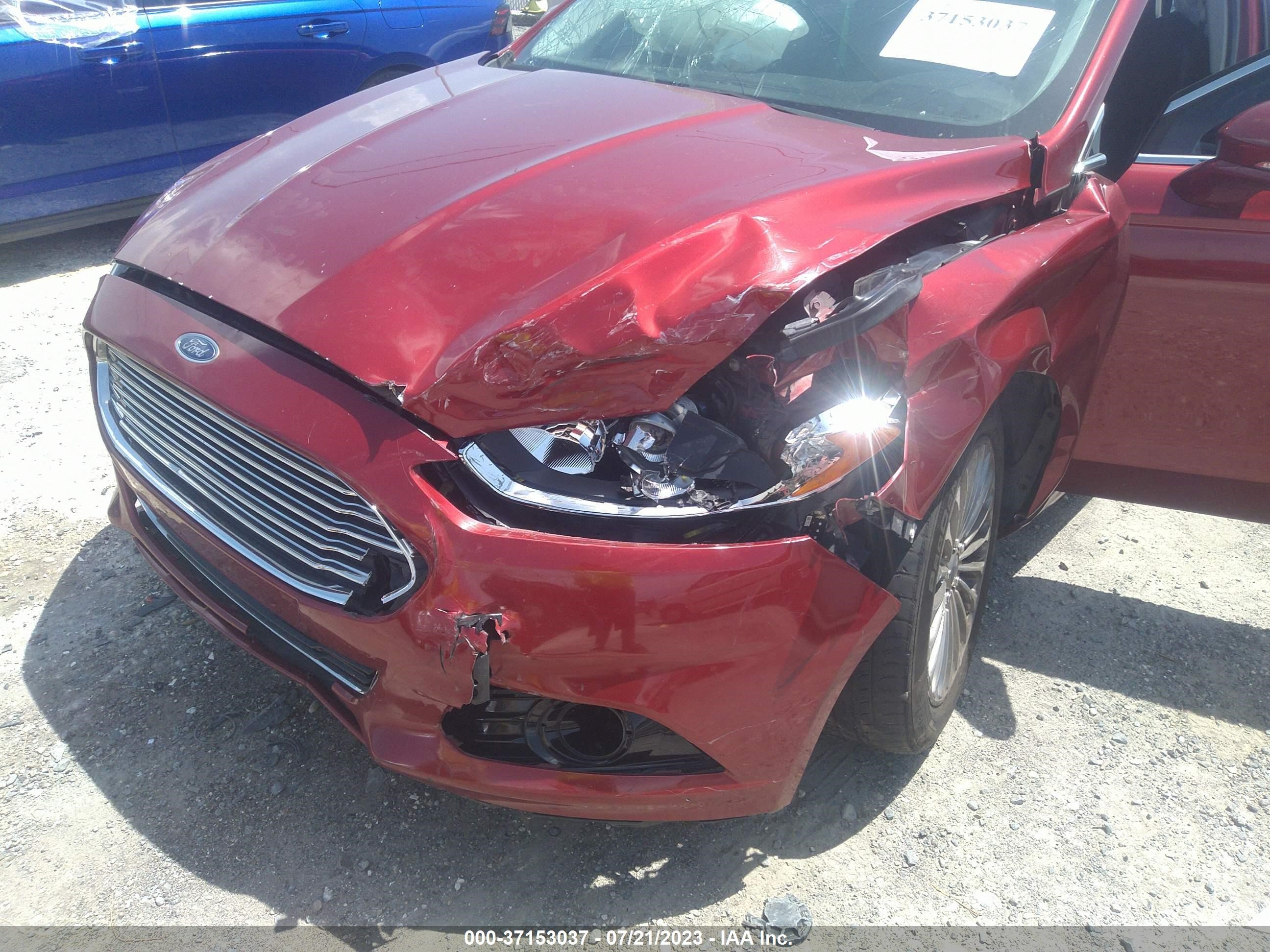 Photo 5 VIN: 3FA6P0K9XGR220120 - FORD FUSION 