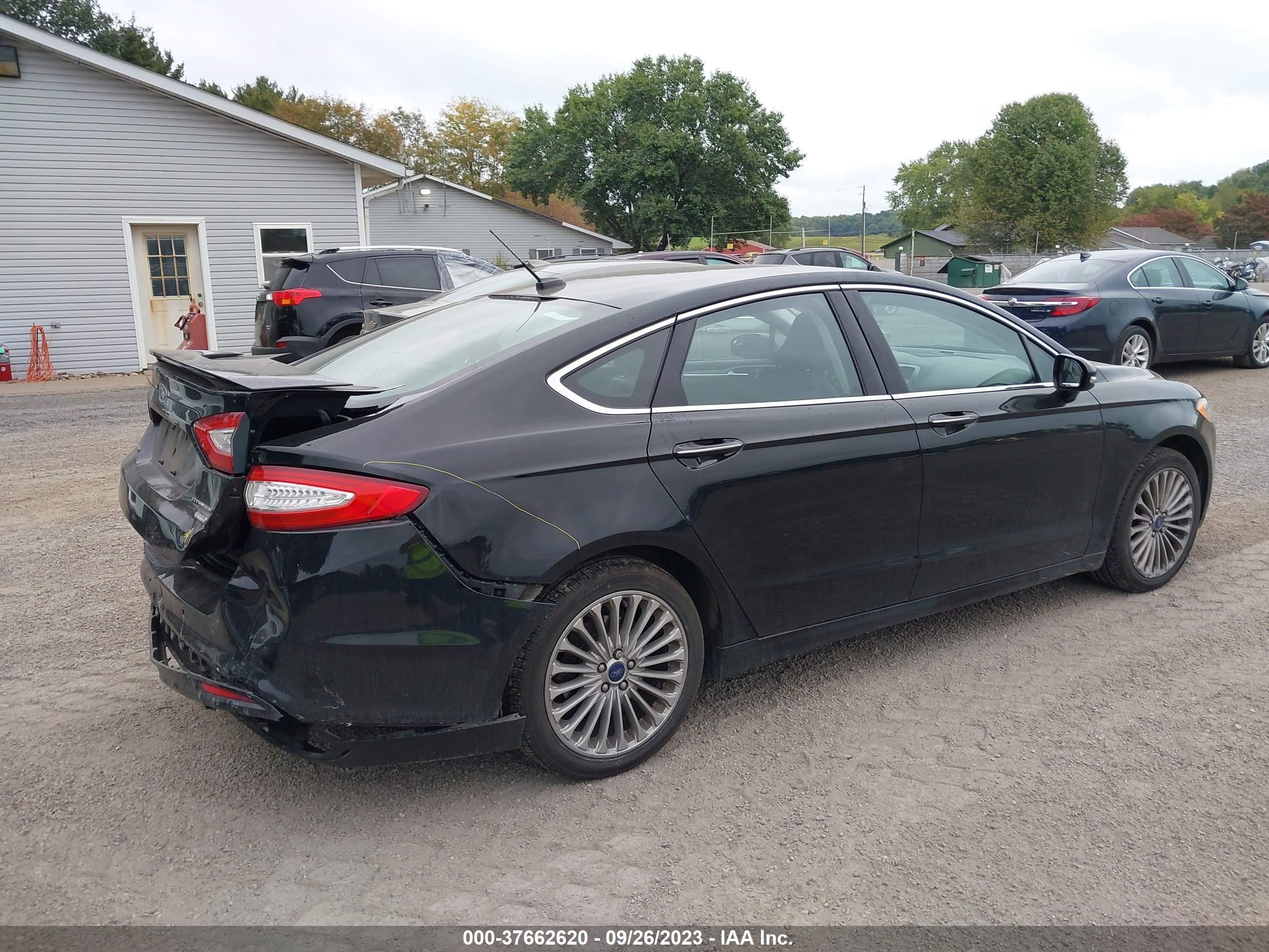 Photo 3 VIN: 3FA6P0K9XGR331461 - FORD FUSION 