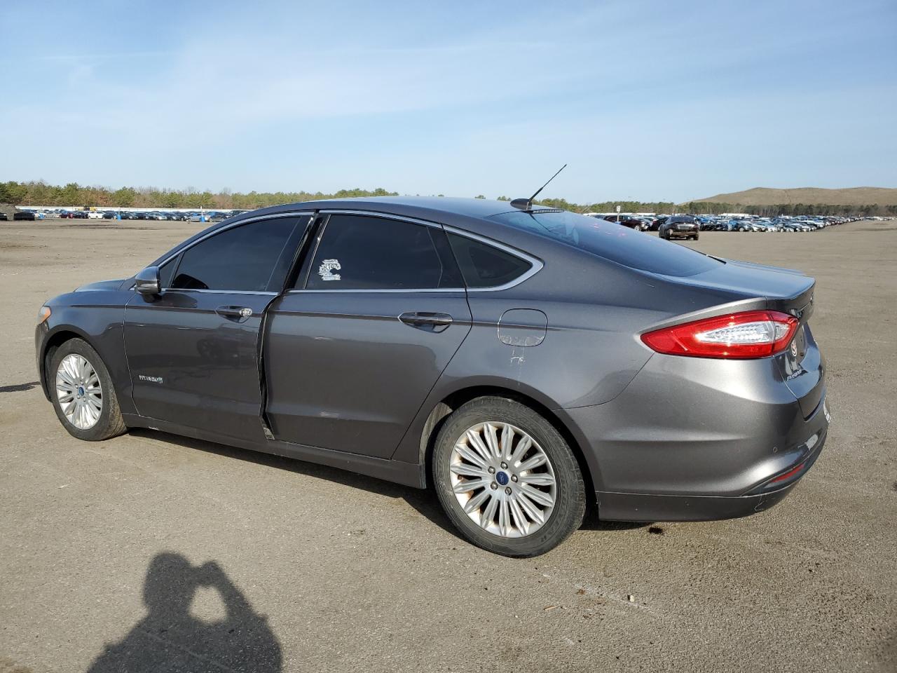 Photo 2 VIN: 3FA6P0LU0ER218473 - FORD FUSION 