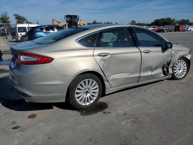 Photo 2 VIN: 3FA6P0LU0FR122960 - FORD FUSION SE 