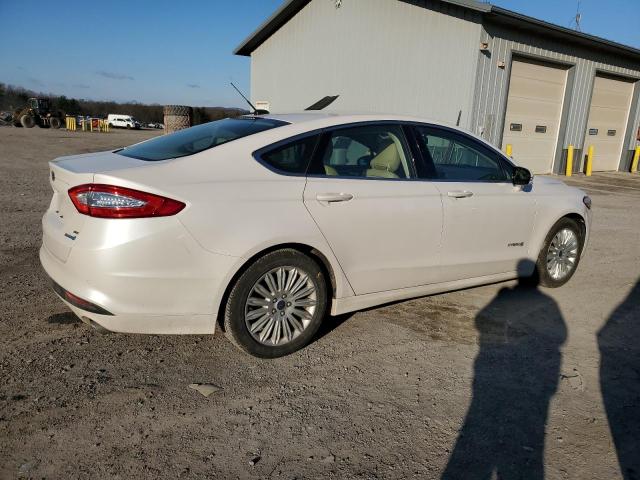 Photo 2 VIN: 3FA6P0LU0FR211721 - FORD FUSION SE 