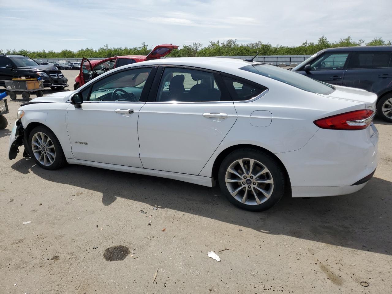 Photo 1 VIN: 3FA6P0LU0HR344630 - FORD FUSION 