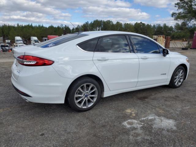 Photo 2 VIN: 3FA6P0LU0HR408875 - FORD FUSION 