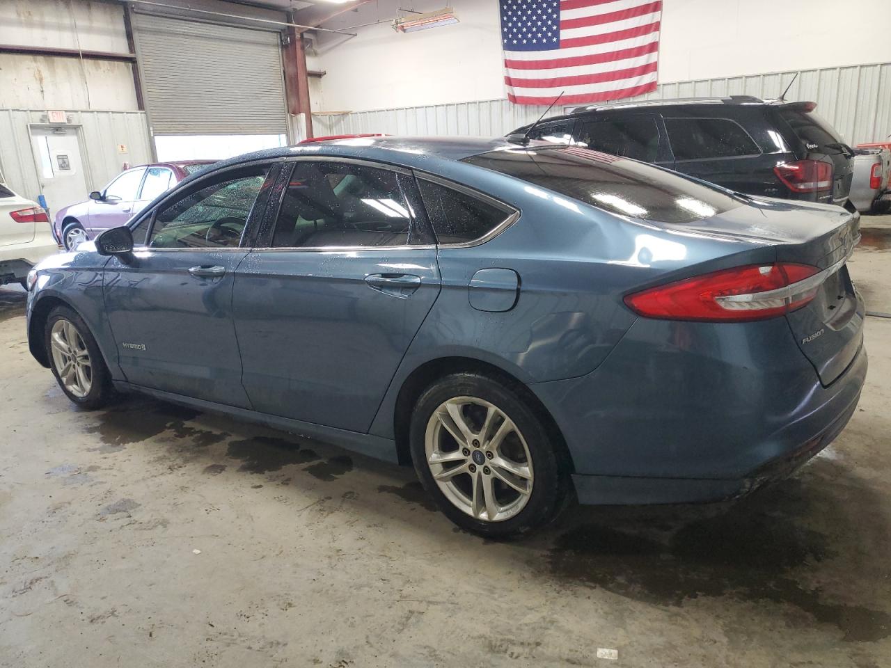 Photo 1 VIN: 3FA6P0LU0JR101616 - FORD FUSION 