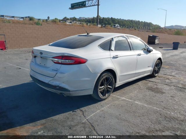 Photo 3 VIN: 3FA6P0LU0JR115273 - FORD FUSION 