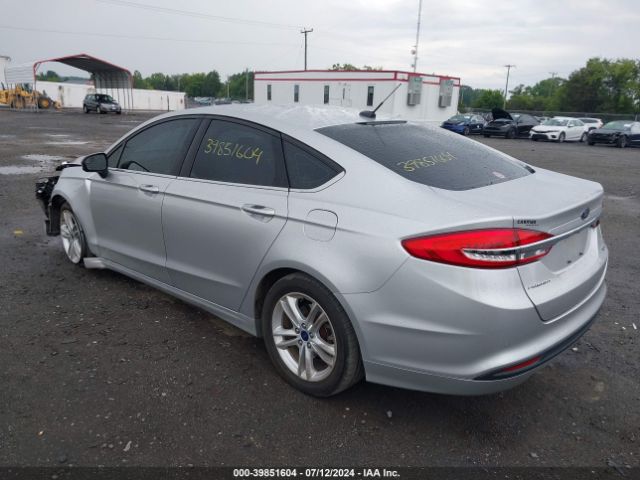 Photo 2 VIN: 3FA6P0LU0JR216927 - FORD FUSION 