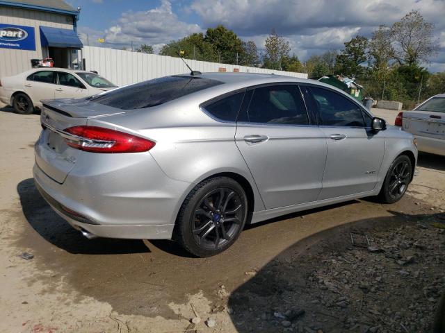 Photo 2 VIN: 3FA6P0LU0JR229340 - FORD FUSION SE 