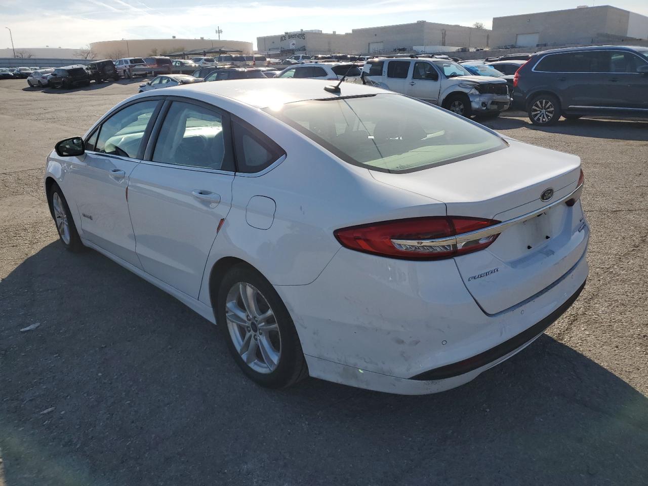 Photo 1 VIN: 3FA6P0LU0JR234618 - FORD FUSION 