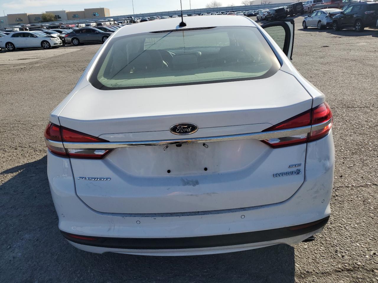 Photo 5 VIN: 3FA6P0LU0JR234618 - FORD FUSION 