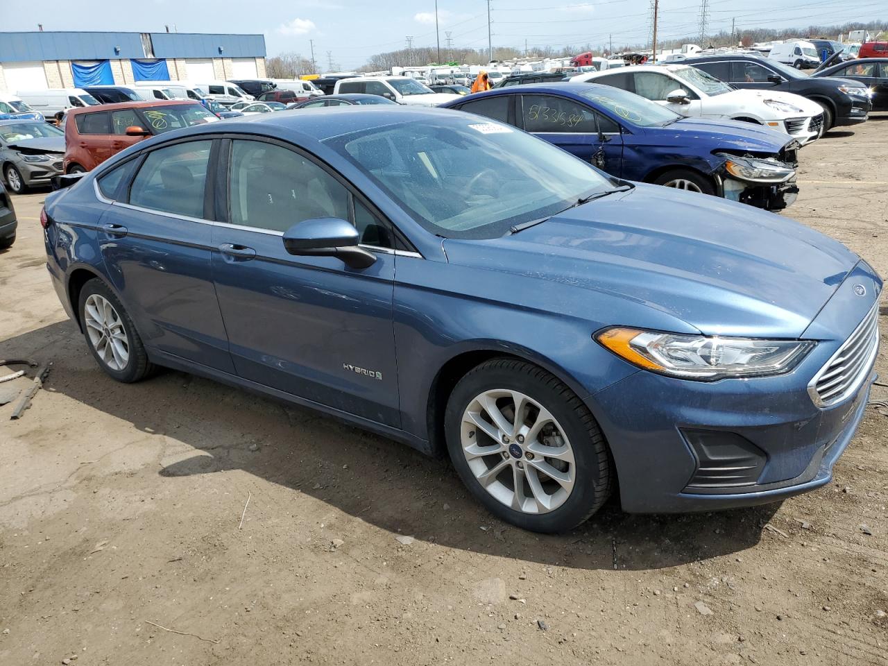 Photo 3 VIN: 3FA6P0LU0KR102928 - FORD FUSION 