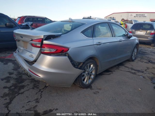 Photo 3 VIN: 3FA6P0LU0KR121396 - FORD FUSION HYBRID 