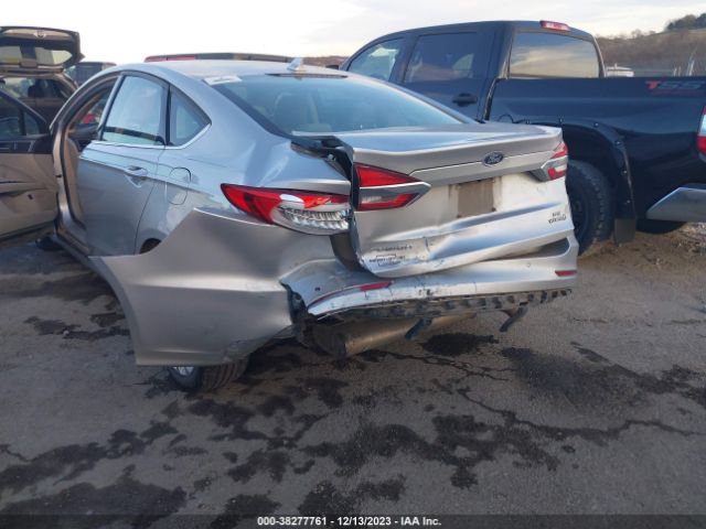 Photo 5 VIN: 3FA6P0LU0KR121396 - FORD FUSION HYBRID 