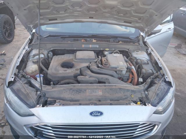 Photo 9 VIN: 3FA6P0LU0KR121396 - FORD FUSION HYBRID 