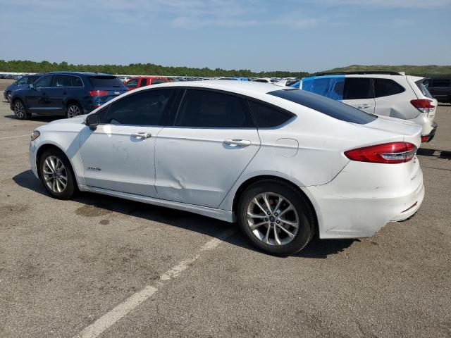 Photo 1 VIN: 3FA6P0LU0KR130681 - FORD FUSION SE 