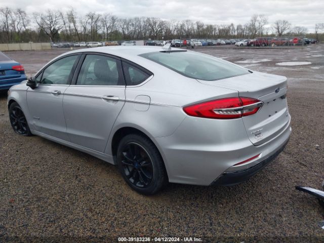 Photo 2 VIN: 3FA6P0LU0KR197572 - FORD FUSION HYBRID 