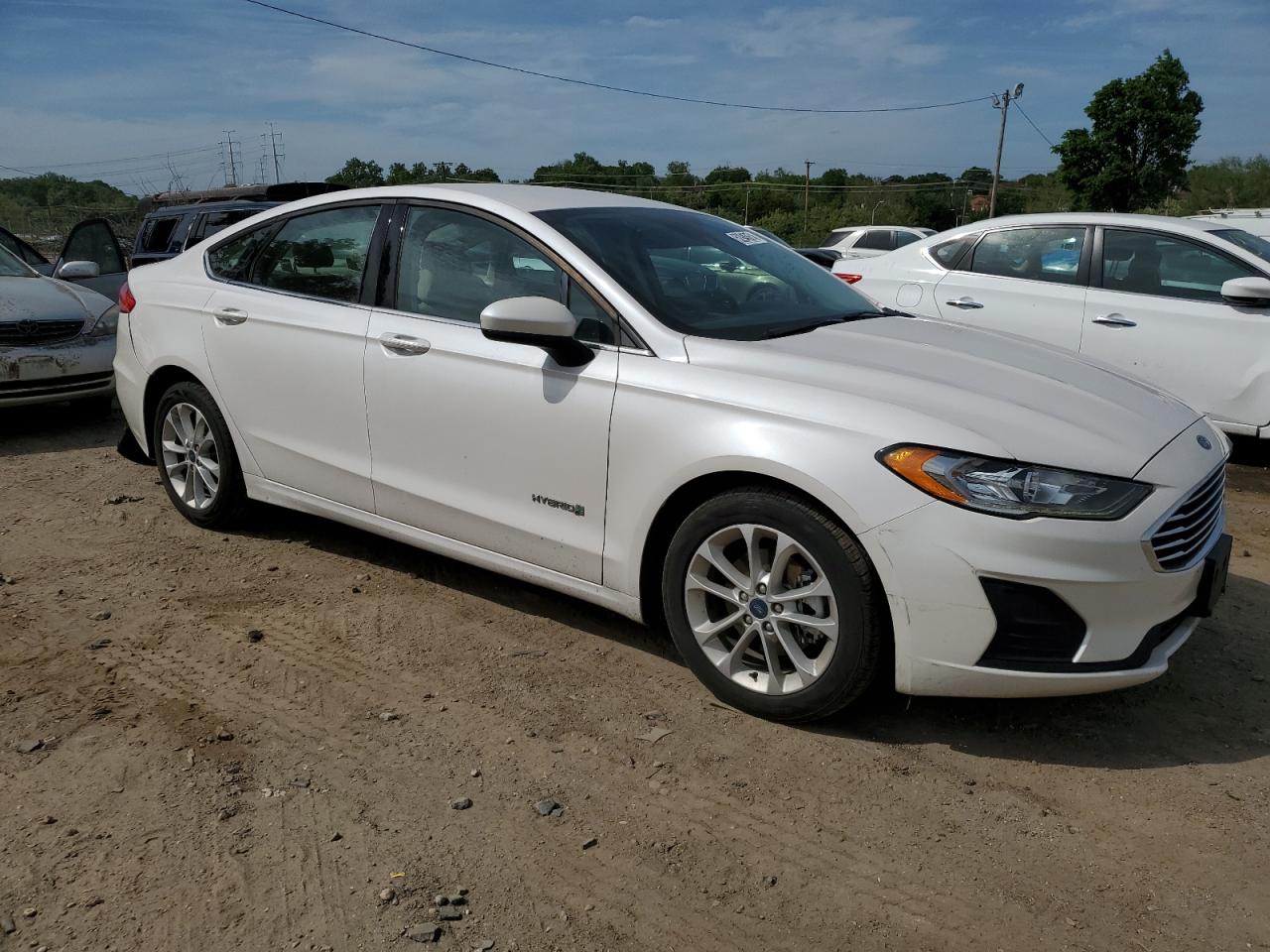 Photo 3 VIN: 3FA6P0LU0KR216346 - FORD FUSION 