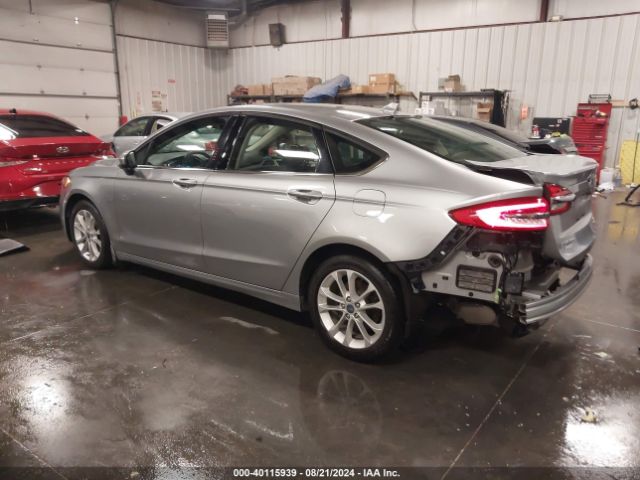 Photo 2 VIN: 3FA6P0LU0LR111825 - FORD FUSION 