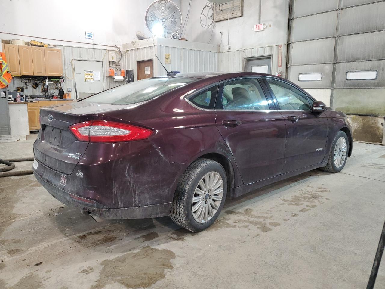 Photo 2 VIN: 3FA6P0LU1DR104044 - FORD FUSION 