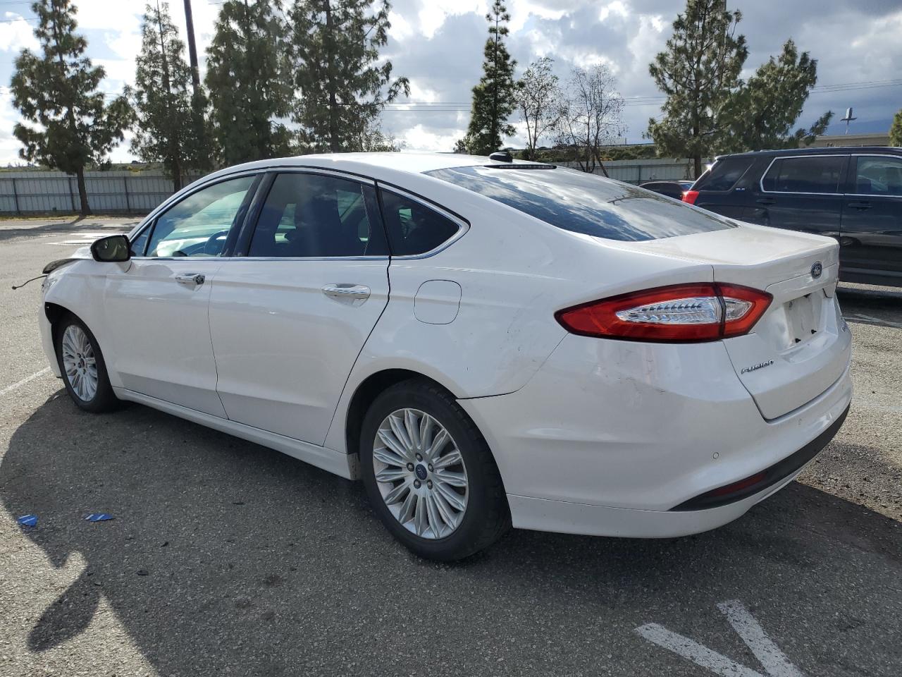 Photo 1 VIN: 3FA6P0LU1GR142510 - FORD FUSION 