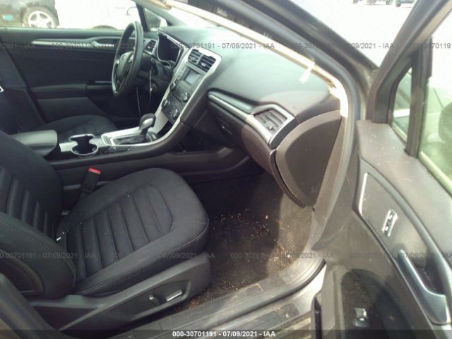 Photo 4 VIN: 3FA6P0LU1GR352010 - FORD FUSION 