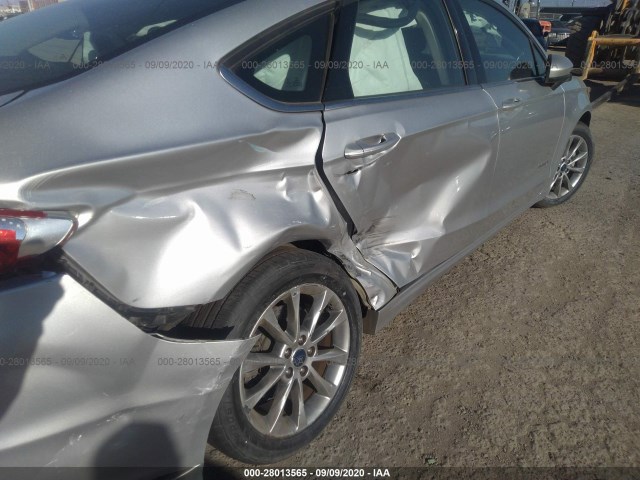 Photo 5 VIN: 3FA6P0LU1HR209219 - FORD FUSION 