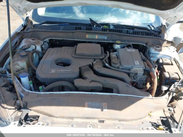 Photo 9 VIN: 3FA6P0LU1HR222584 - FORD FUSION HYBRID 