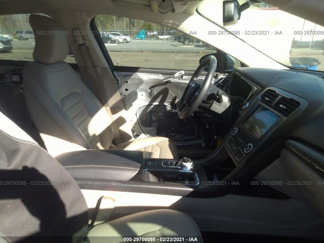 Photo 4 VIN: 3FA6P0LU1HR245007 - FORD FUSION 