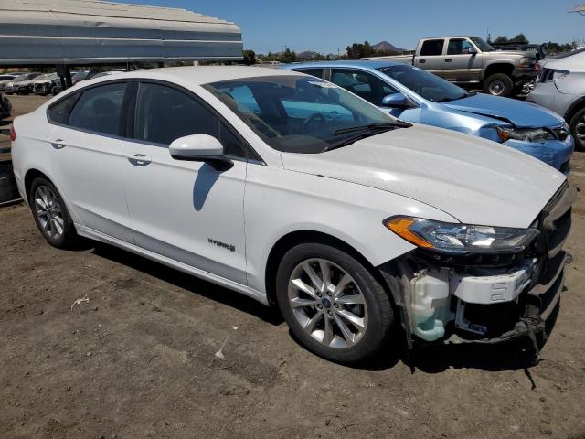 Photo 3 VIN: 3FA6P0LU1HR323396 - FORD FUSION SE 