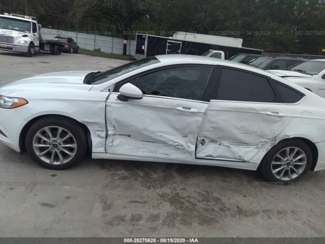 Photo 5 VIN: 3FA6P0LU1HR358570 - FORD FUSION 