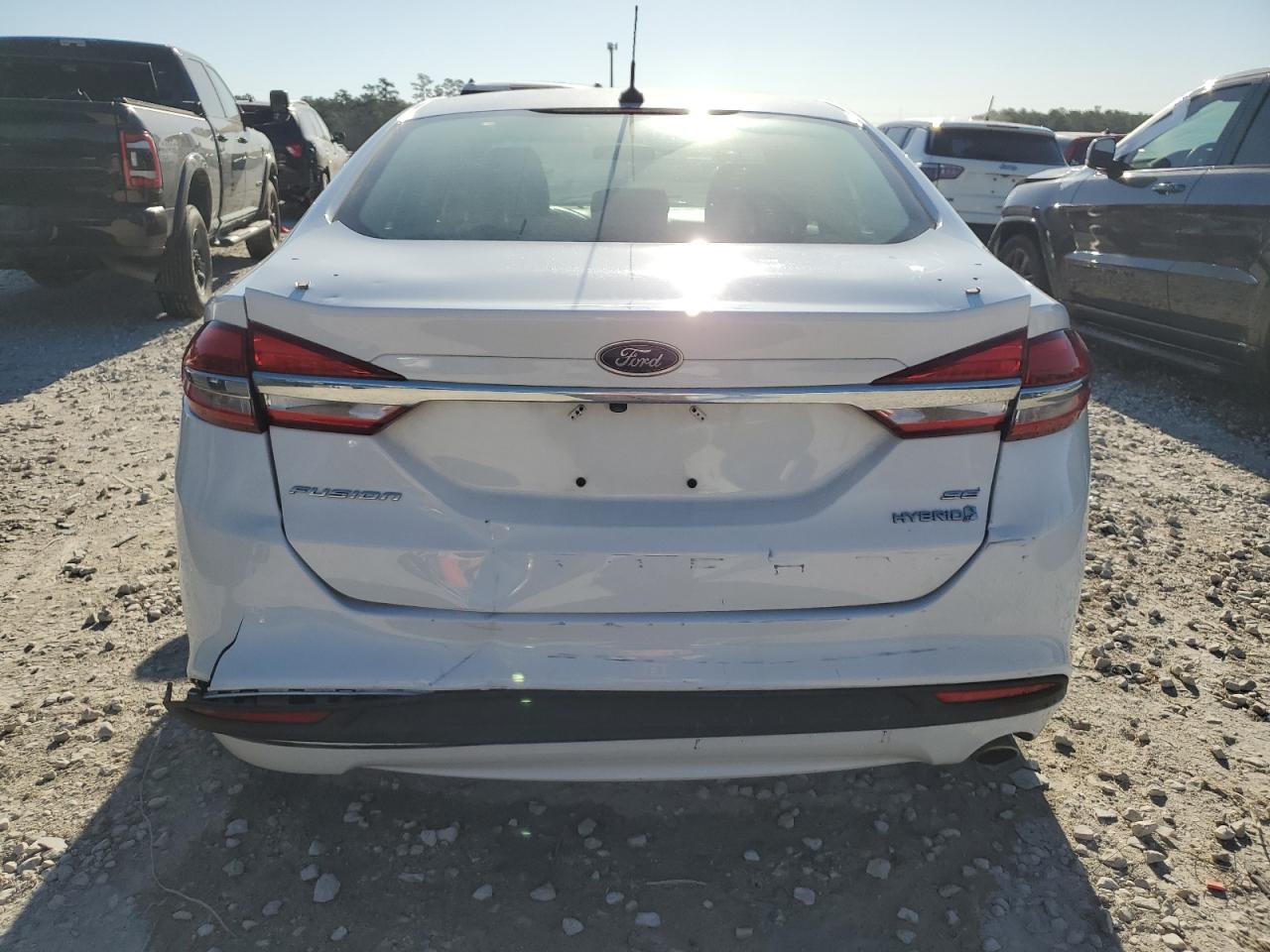 Photo 5 VIN: 3FA6P0LU1JR116514 - FORD FUSION 