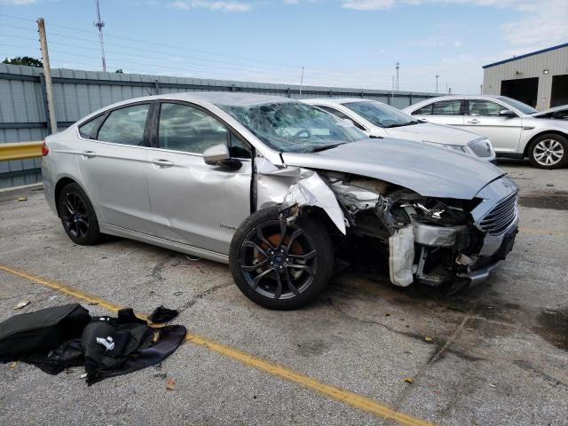 Photo 3 VIN: 3FA6P0LU1JR117209 - FORD FUSION SE 